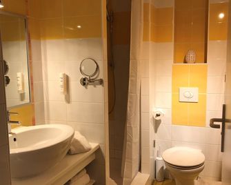 Hôtel Ursula - Камбо-ле-Бен