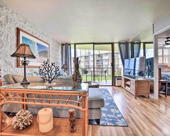 Maalaea Condo with Pool Access - Walk to Beach! - Wailuku - Ruang tamu
