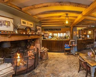 The White Hart, South Harting - Petersfield - Bar