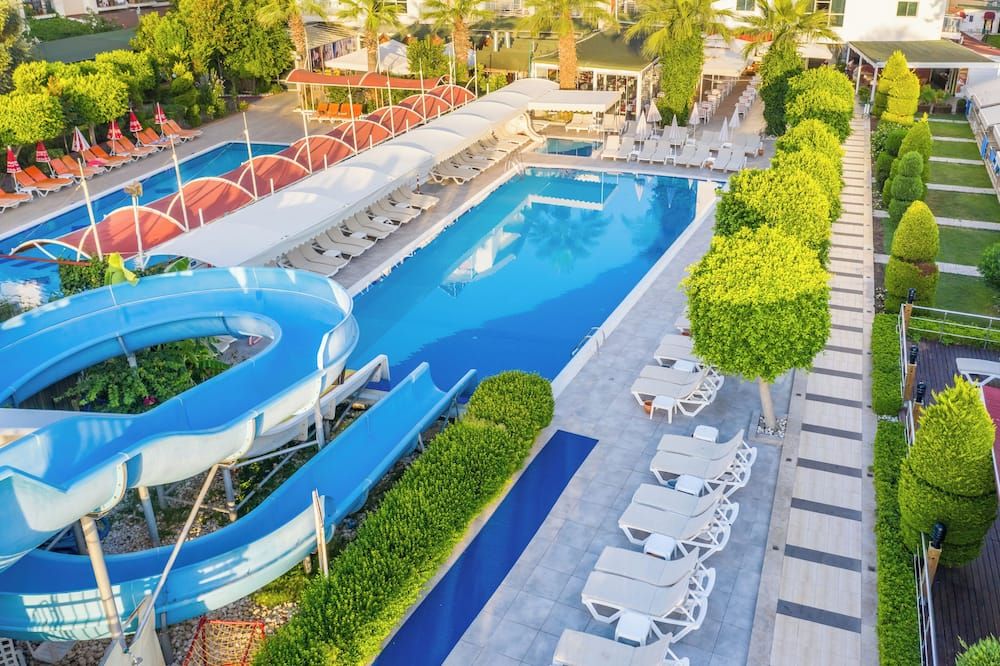 Armas Beach Hotel - קמר - בריכה