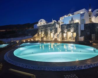 Aperanto Suites - Thera - Piscina