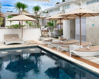 Mahamaya Gili Meno - Pemenang - בריכה