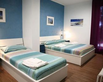 Duomo Bed & Breakfast - Catania - Bedroom