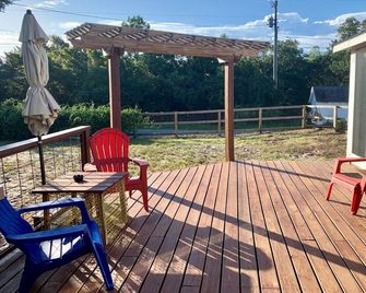 Tight Lines: Unique dog friendly home - Ocracoke - Patio