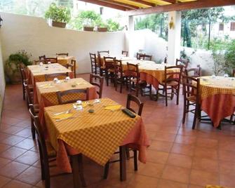 Hotel Villaggio Tabù - Centola - Restaurant
