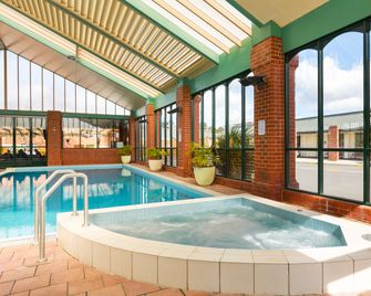 All Seasons Resort Hotel Bendigo - Bendigo - Pool