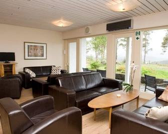Solund Leileghetshotell - Hardbakke - Lounge