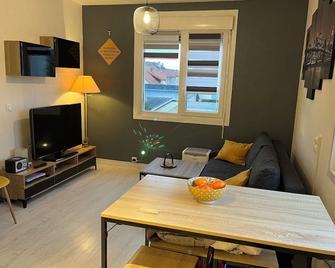 Ouitreham le Port-de-Mer - Ouistreham - Wohnzimmer