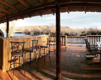 Riverside Cabin W/ Hot Tub Near Fly Fishing And Hot Springs - Thermopolis - Balkón