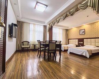 Taidong Hotel - تشينغداو - غرفة نوم