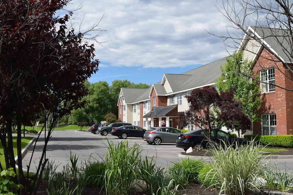 Cresthill Suites Syracuse thumbnail 3