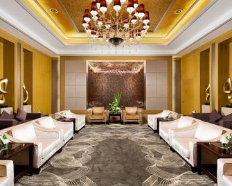 Four Points by Sheraton Hainan, Sanya - סניה - טרקלין