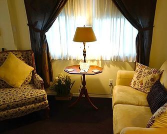 The Heirloom Inn Mount Dora - Mount Dora - Living room