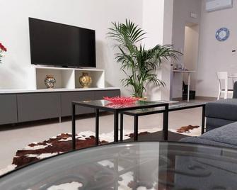 Pied-à-terre81 - Acireale - Soggiorno
