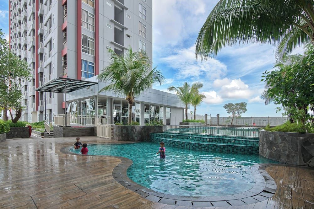 Comfort Studio Apartment Vida View Makassar - Makassar - Pool