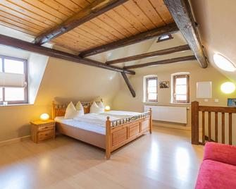 Apartmenthaus Schlag - Naumburg - Schlafzimmer