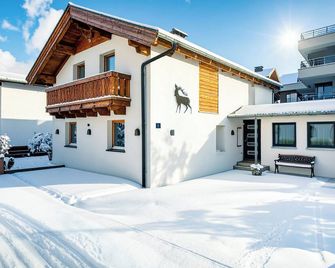 Beautiful Chalet With Sauna in Salzburg - Bruck an der Großglocknerstraße - Budova