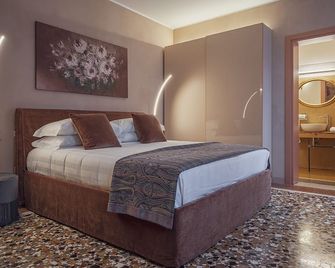 Cinqueteste Luxury Home - Venice - Bedroom
