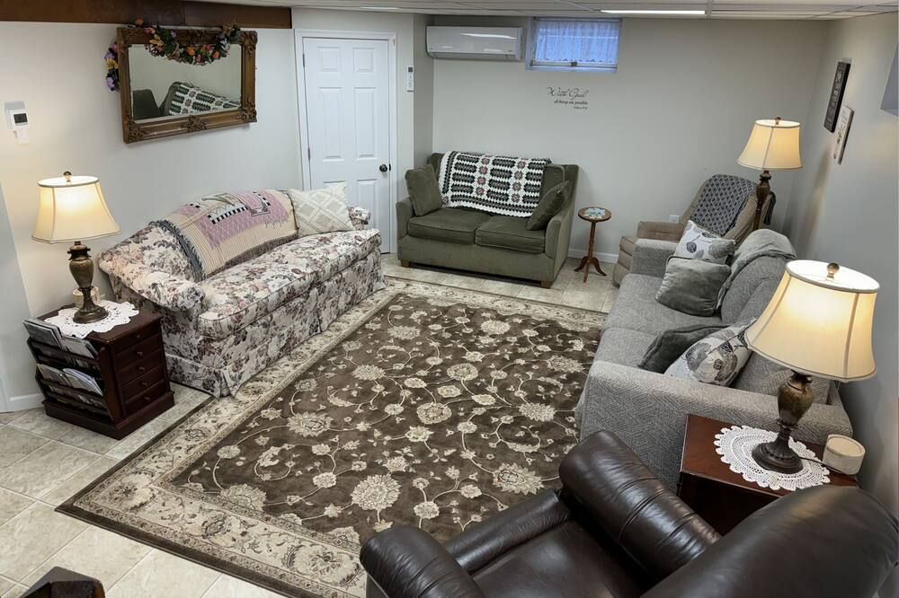 AnJ Bed and Breakfast, family friendly, quiet country setting.
