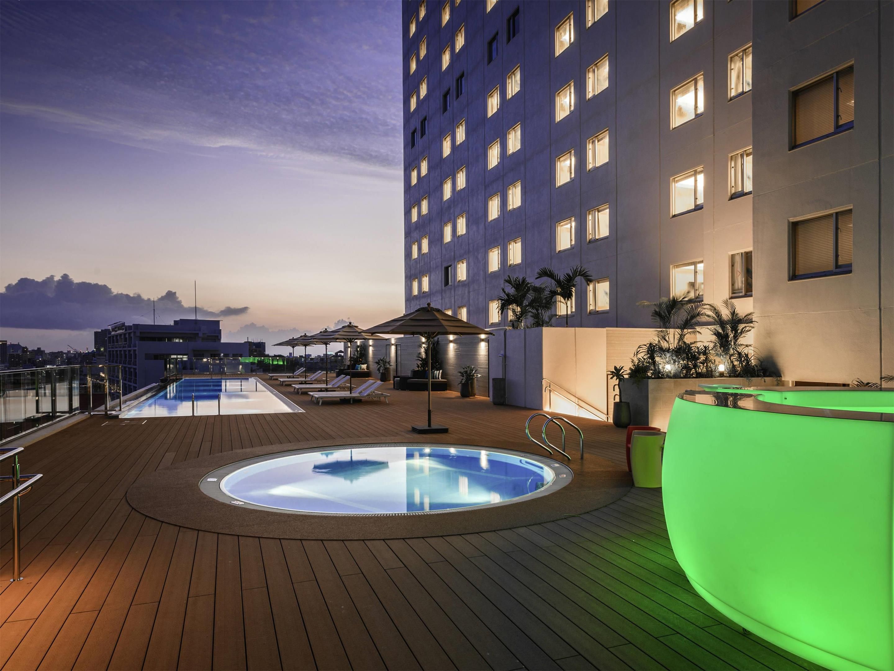 نوفوتيل أوكيناوا ناها