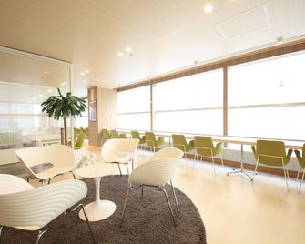 هوتل بريميوم جرين هيلز - سينداي - مطعم