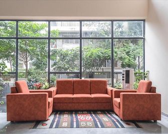 Hamlet Studio Apartments with Balcony - Pune - Lounge