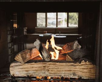 Frank Lloyd Wright Student Built Riverfr - Manitowoc