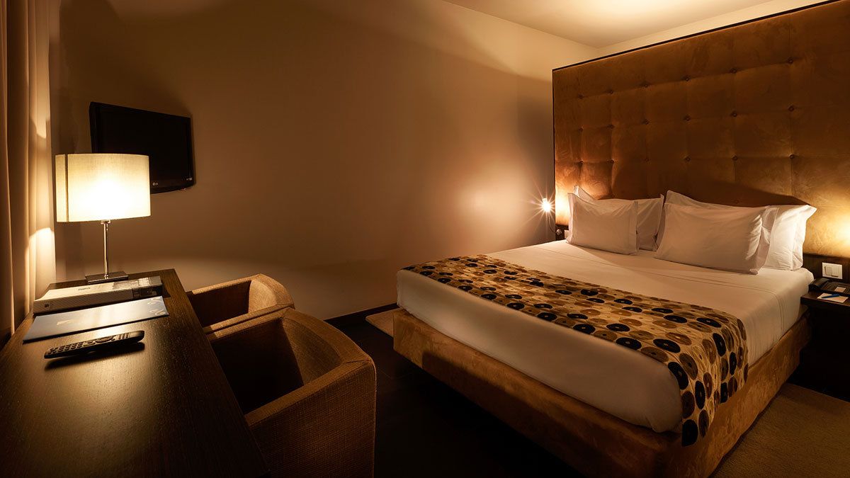 Douro Palace Hotel Resort and Spa - Baiao - Bedroom