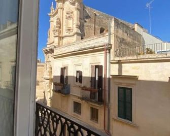 Roiss Haus Suites - Lecce - Balcony