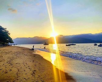 Charming house in Ilhabela - Ilhabela - Strand