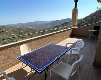 Villa Arriba - Periana - Balcón