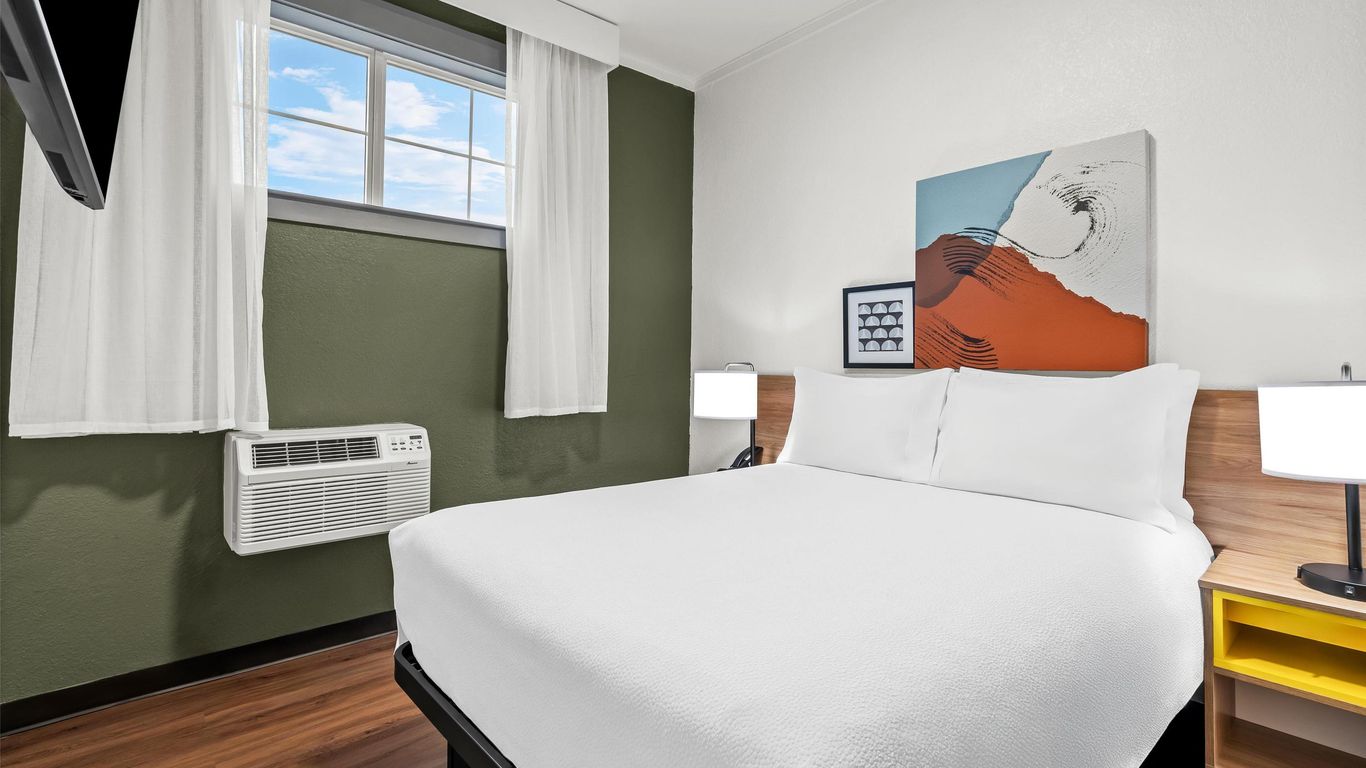 Spark by Hilton Portland Airport Maine Mall