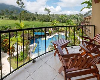 Hotel Magic Mountain Spa & Conference Center - לה פורטונה - מרפסת