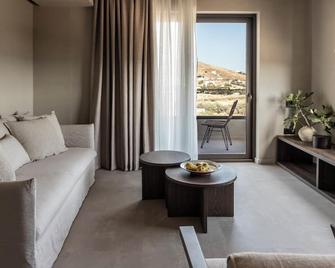 Ela Tinos - Agios Fokas - Huiskamer