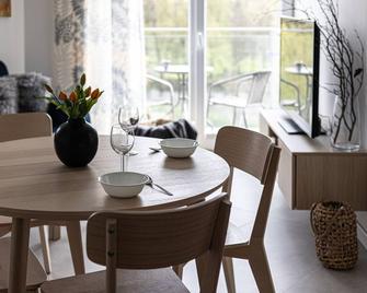 2homerent Apartamenty Urocza 10 - Bydgoszcz - Dining room