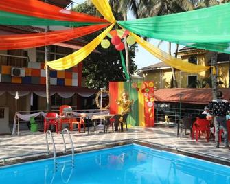 Sukhsagar Beach Resort - Colva - Svømmebasseng