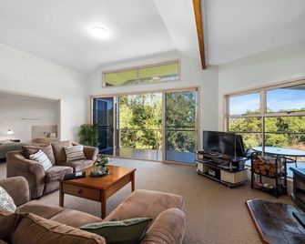 Kookaburra Kottage Luxury Chalet 2 Bedroom - Ravensbourne - Salon