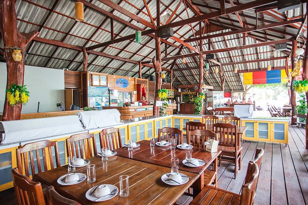 ريكي هاوس ريزورت - جزيرة كو ليبي - مطعم
