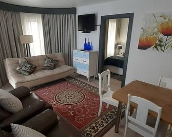 Guesthouse Indongo Swakopmund - Walvis Bay - Oturma odası