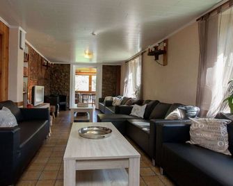 Holiday Home in Borgoumont near Spa Town - Stoumont - Sala de estar