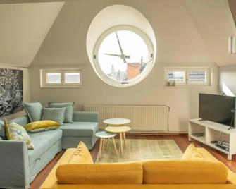 Beautiful city center apartments in Ghent near medieval castle - Gandawa - Pokój dzienny