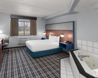 AmericInn by Wyndham Green Bay West - Green Bay - Kamar Tidur