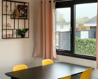 2 bedroom lovely home in Breukelen - Breukelen - Dining room