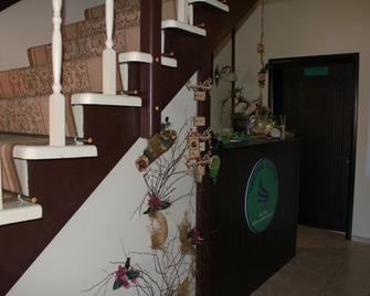 Art-Room - Yaroslavl - Receptie