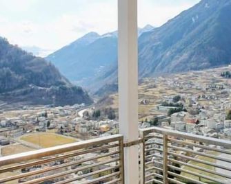 Hotel Rezia - Sondalo - Балкон