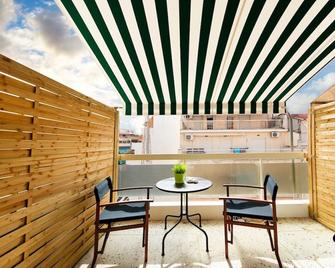 Startupper's Pad in real Athenian neighbourhood - Athens - Balcony