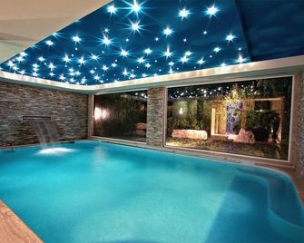 Relais La Colombaia - Appignano - Басейн