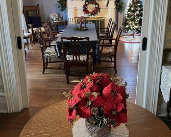 Historic Home - Victorian Stage Coach Inn - Russellville - Comedor