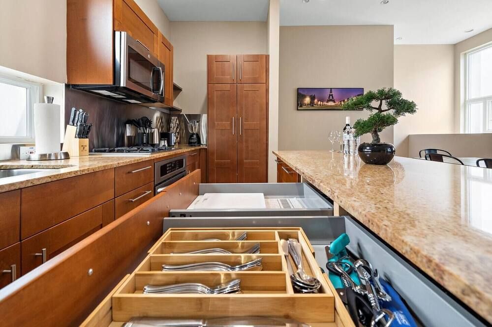 Modern Home Near Heights, Dt Washington Games - هيوستن - مطبخ