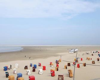 Opashus - Borkum - Playa